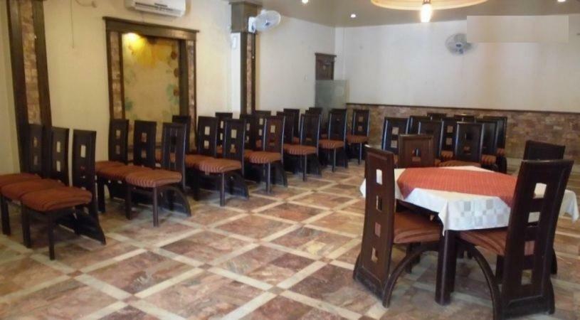 Solo Hotel & Restaurant Sargodha エクステリア 写真